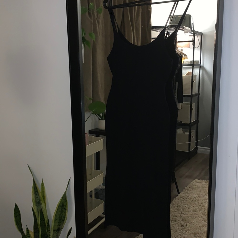 Black maxi bodycon dress